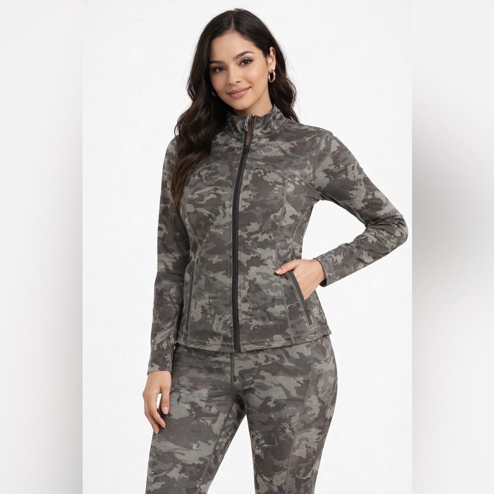 SWS Athletics size M Bottom/XL Top Camouflage matching set, pants and jacket